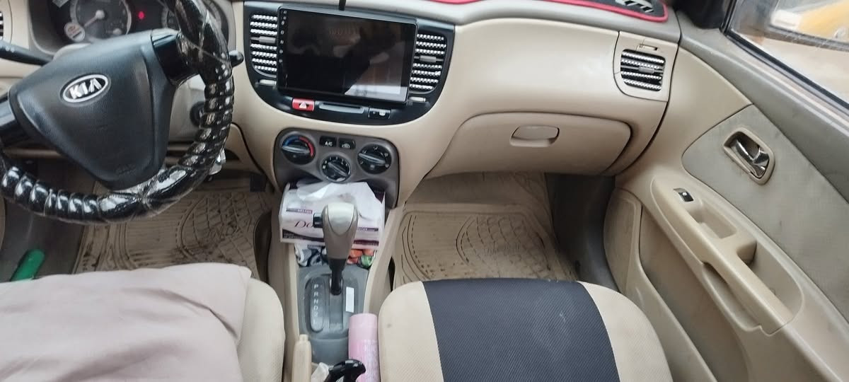 كيا ريو موديل 2009. كوري محرك 14 رقم بغداد دولي هيئه وغرامه صفر ضررها جاملق امامي شرط بدون دواخل  كاربون بانزين. شرط  التحويل. رقم التلفون .   ***********
