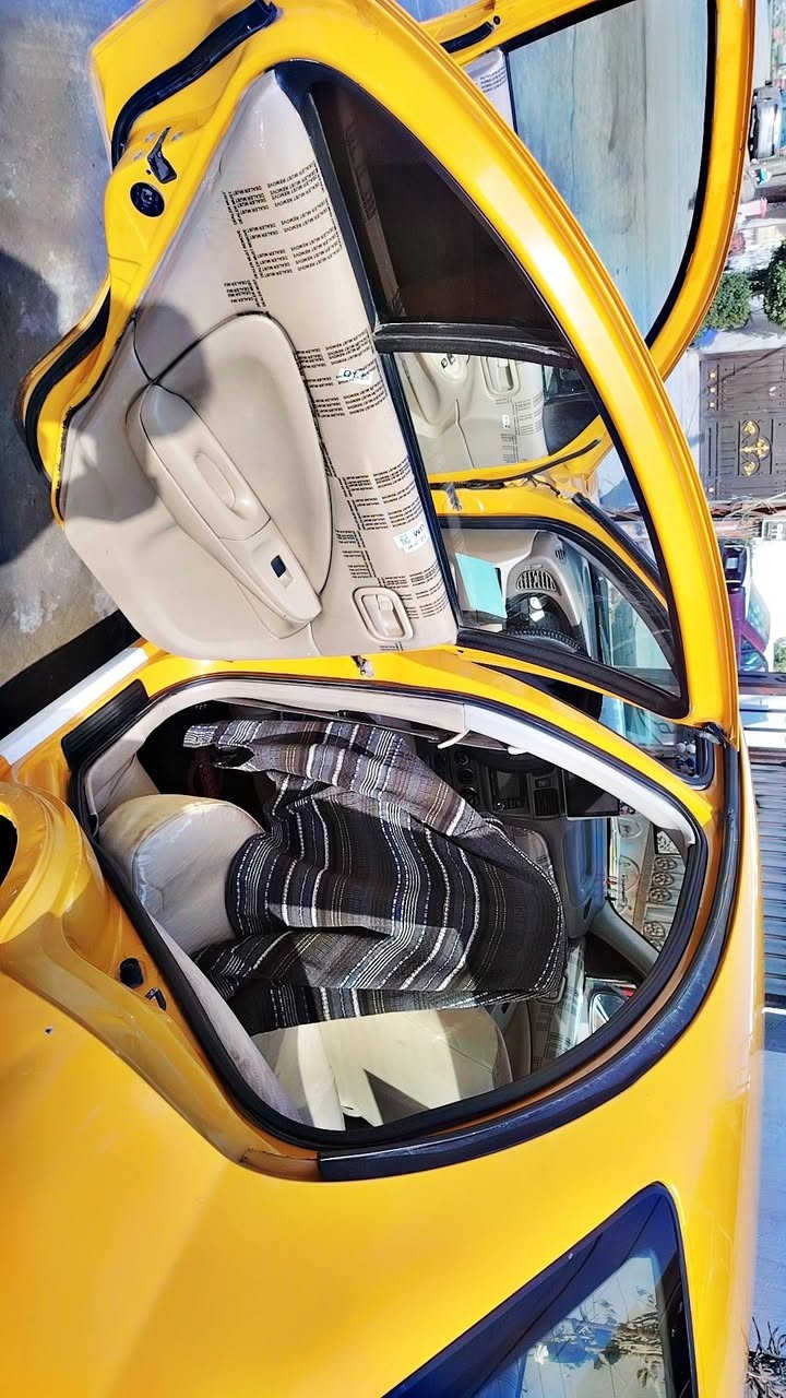 سلام عليكم نيسان صني موديل 11 مؤسسة ابلادي اصفر بيها ضربه بل جاملغ الخلفي جهت السكن او ال صندوك معجون بدون تبديل السياره فول اتو بس كير عادي شرط بدون مصرف تايرات ويلات صدر دبلات كله جديد
سنويه ارقام كله جديد لل ٢٩
شاشه ايبات
العنوان كركوك حي الخظراء 
السعر ٩٥ او بيها مجال اشويه
***********
