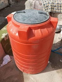 خزان ماء • ربع طن