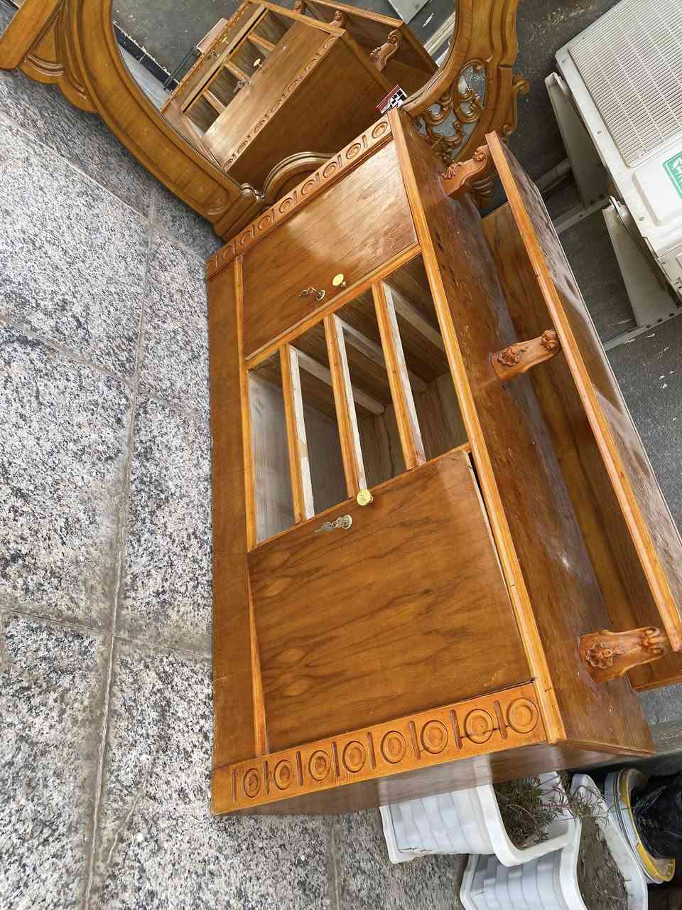 جديده للبيع توني فليتها اذا مو اصليه تاخذها بلاش


**إذا كنت صاحب هذا الإعلان وتريد حذفه لأي سبب، رجاءا أرسل رسالة إلى الدعم الفني**