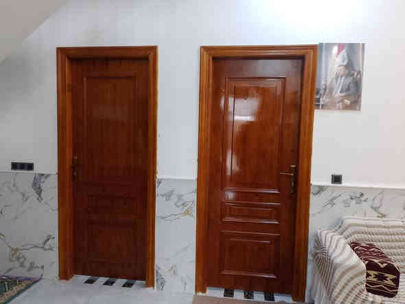 بيت زراعي  مساحه ٢٤٠  طابوك صب كونكريت 
يحتوي ع غرفتين وصاله ودوانيه ومطبخ وصحيات داخلي وخارجي وطارمه جبيره وحديقه وصاله فوك ومكان غرفتين موجود عوزهن شي قليل  في الاسكان صناعي نزله ال ابو عضم السعر خاص  الشراي يتصل ***********
