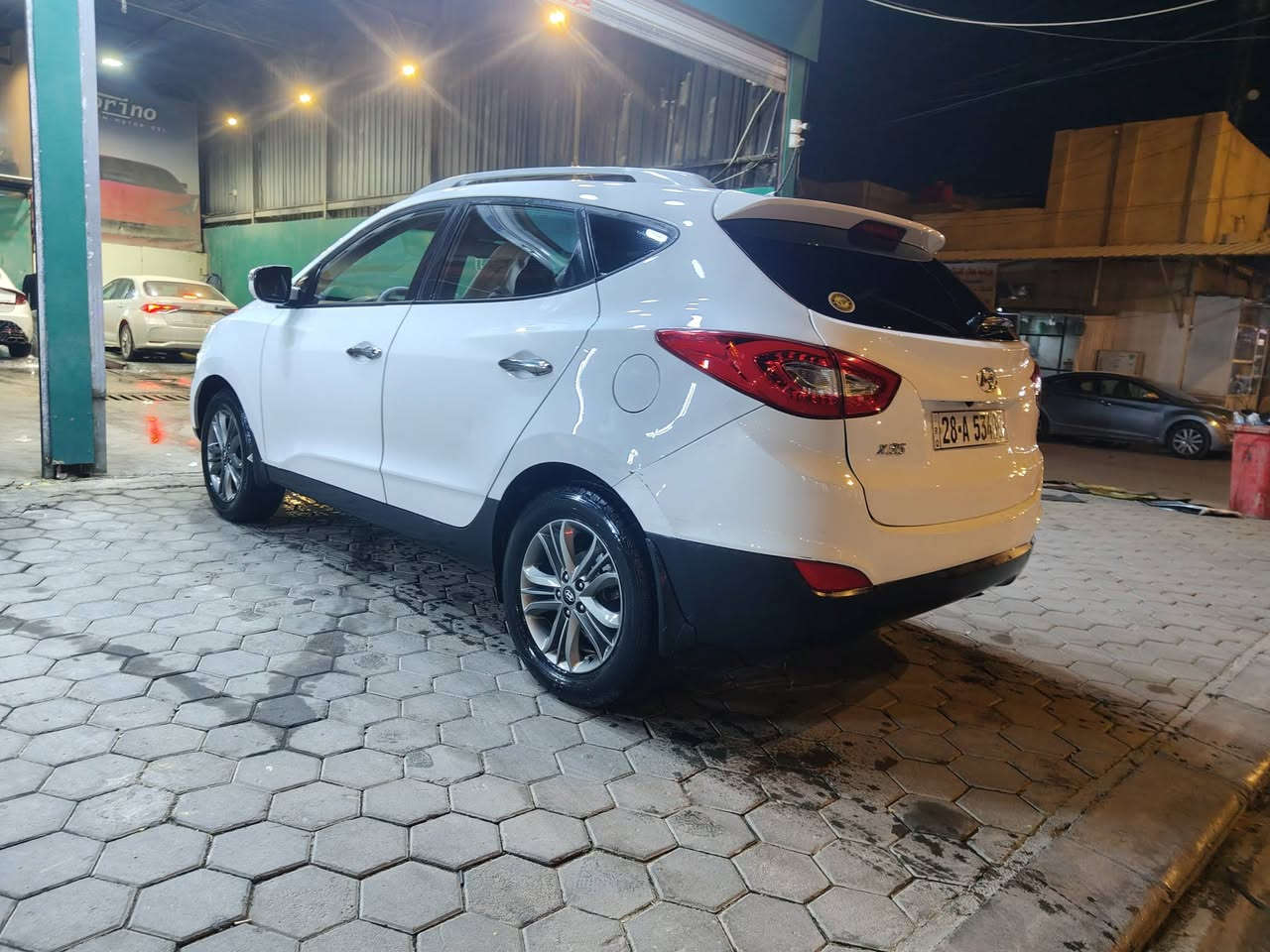 توسان 14 شكل 15 رقم نجف مكفولة من الضربه والتبديل سونار موجود السعر 148 وبيه مجال قليل العنوان النجف حي النداء
***********
