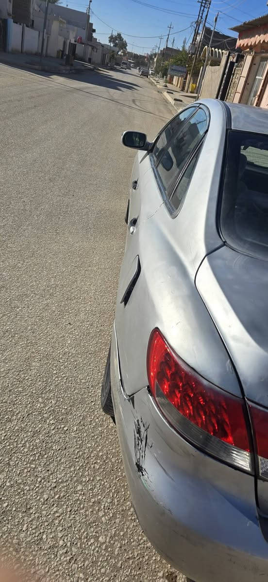 السلام عليكم ازيرا ٢٠٠٦  رقم ذي قار  اكفل كير مكينه صدر منظومه غاز تحويل بش كشرها يحتاج  بيها طخات سياره عارضه ب٥٥ مستعجل ع بيع مكانه بابل  للاستفسار ***********
