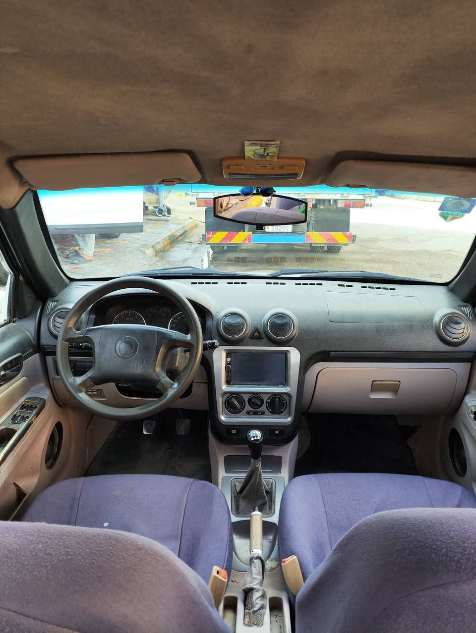 جيلي 12 كير مكينه جدد رقم دولي مداور ثاني يوم سيارة نظيفه 28 وبيها مجال بسيط  ناصريه ***********
