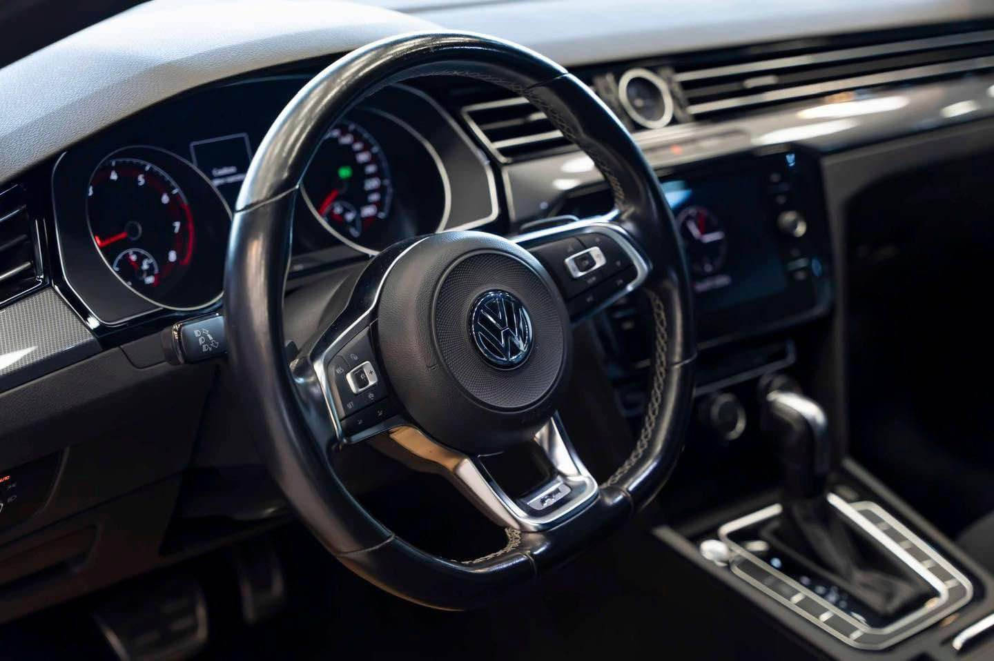 Volkswagen arteon 
2020
55000 km 
Clean title 

$ 210 

For more information 
*********** أربيل, العراق
