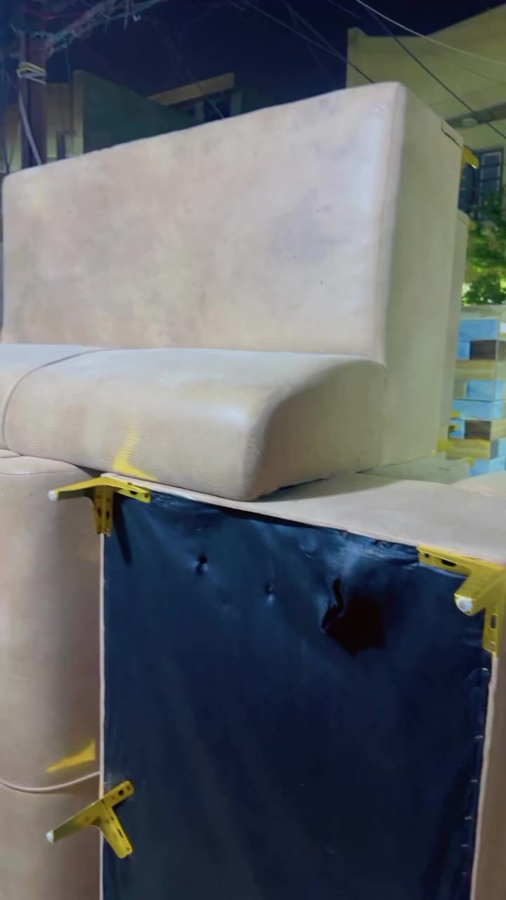 السلام عليكم تخم كوفي للبيع عوزه بس دوشمه 15 مقعد كل مقعد نفرين قيم بل يرضي الله وبلعافيه


**إذا كنت صاحب هذا الإعلان وتريد حذفه لأي سبب، رجاءا أرسل رسالة إلى الدعم الفني**