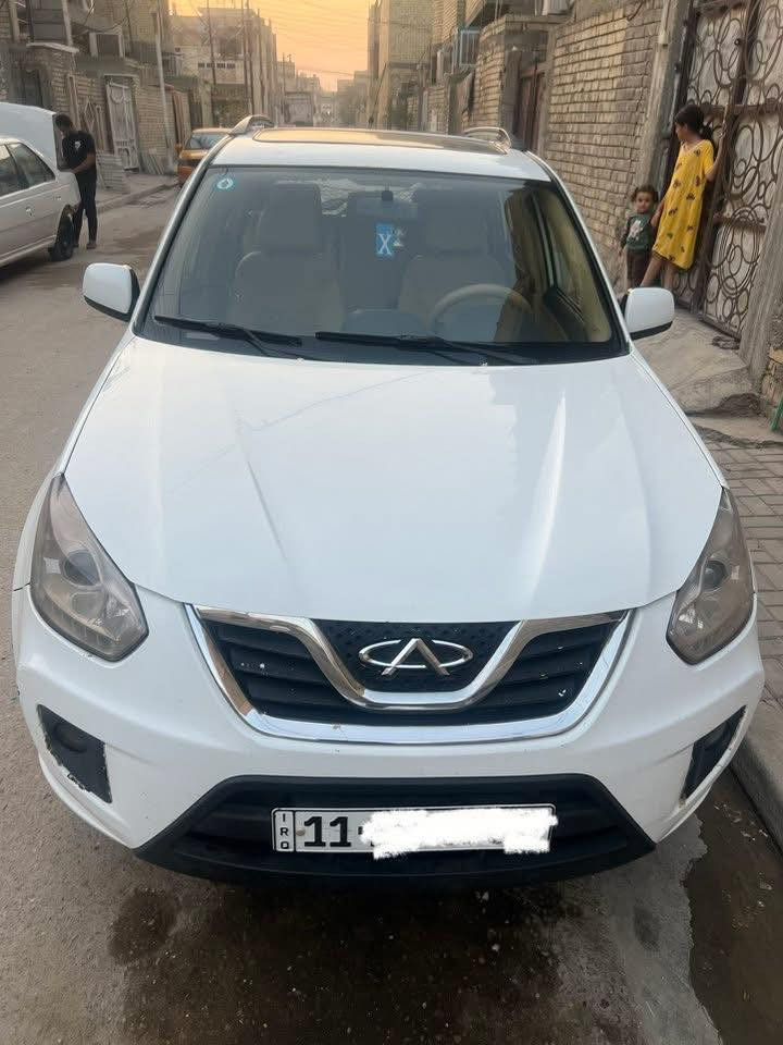 السلام عليكم سيارة شيري تيكو 2013 للبيع رقم بغداد  انكليزي  بأسمي محرك كير اوتو ماتيك مكفول سيارة جدا نظيفة تخم تاير جديد كهربائيات شغاله فتحة سقف كامرة خلفيه شاشة اندرويد 
الهاتف ***********
مكان السيارة بغداد رئاسة العبيدي
السعر 60 وبيه مجال بسيط
