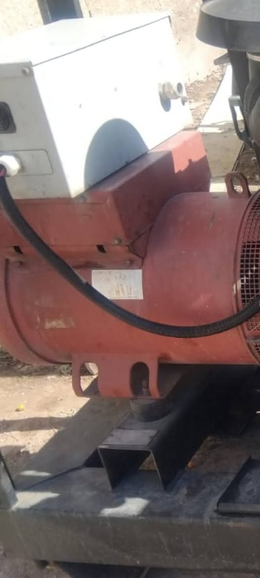 مولدة بيركنز ٤٧ كيفي نظيفه جدا سيت بلادي للبيع بغداد ***********
