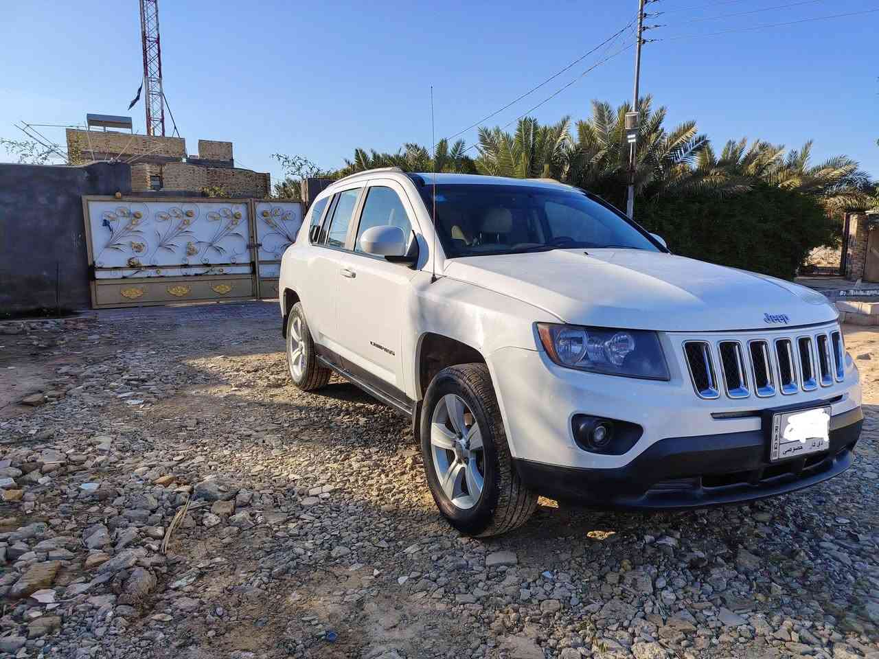 السلام عليكم
جيب كومباس ٢٠١٦ رقم ذي قار تحويل مباشر
سياره جديده وجاهزة بدون نقص
ماشية ٩٦ الف
حادثه بنيد وجاملغ وباب وجاملغ صبغ بدون داخل ابد
محرك ٤ سلندر داخل جلد بيجي وشاشه وكامره
السعر ١٠٠ وبيه مجال
***********
