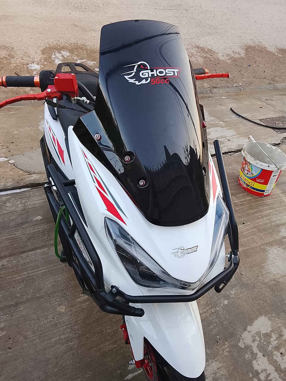 سلام عليكم دراجه ناريه سكنس صيني دراجه خير من الله تخاذه ربع ما ذب عليه دراجه للبيع او مرواس مكان ديالى بعقوبة يم بازين خان أو مرواس بوليس نوزل موديل 25


**إذا كنت صاحب هذا الإعلان وتريد حذفه لأي سبب، رجاءا أرسل رسالة إلى الدعم الفني**