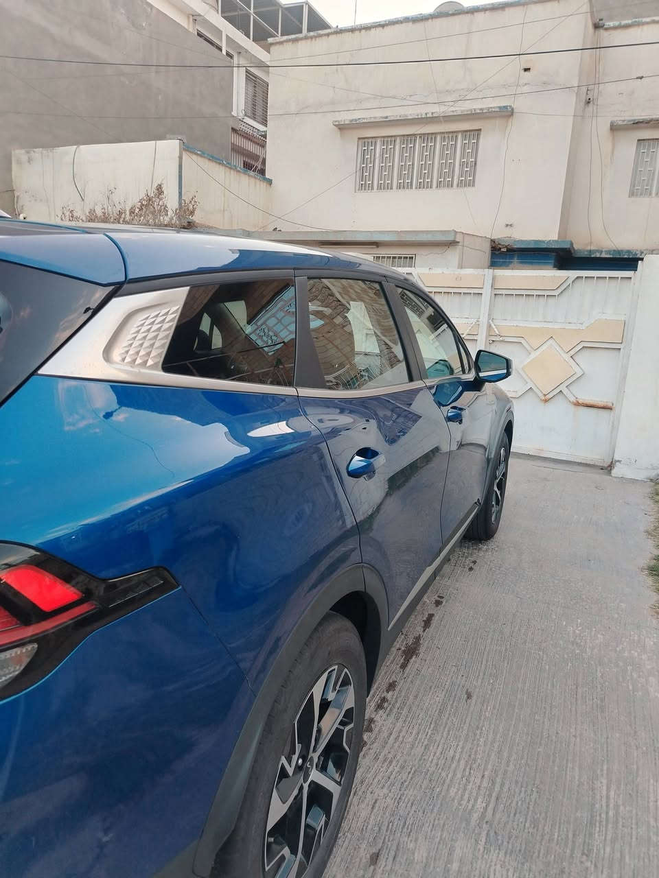 كيا سبورتج 2025 وارد امريكي لون مميز
مواصفات :-
سيارة نص فول حجم سياره لارج
كشنات جلد تدفئة
كرسي كهرباء
 لدات ترحيب
هاند بريك بصمه
 محرك 2500 حادث بنيد من فوك تبديل بنيد وشباك وبارد جاملغ يسرا جهة سايق بسيط اريرباك دركه فقط وراجع سستم كامل 
السيارة ماشية7500 ميل اي مايقارب 12 الف كيلو فقط
 كفاله عامه من لغد وشواصي ودواخل سعر 22 الف وبيها مجال بسيط
مكاني حي الخضراء الاتصال على الرقم ***********
