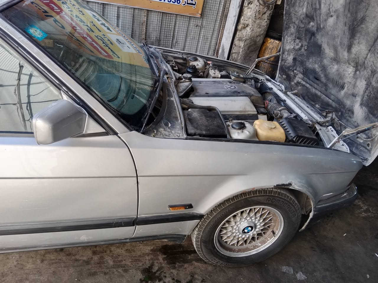 سلام عليكم بي ام موديل 94 حجم 730 فول مواصفات 8 سلندر كير ومكينه مكفولات تبريد ثلج دبل ايرباك دبل جكمجه برده خلفيه سلايت طكتين كشنات كهرباء حتى التجاوي تصعد وتنزل تخم تاير جديد سلف داينمو جدد رقم بغداد انكليزي بااسمي حداديه اماميه جديده اخوان عوزها دوشمه كشنات فقط السعر 45 وبيها مجال للطيبين *********** عنوان بغداد الري وره البياع وبيها ضربه خفيفه بس ضاربها معجون بس عوزها صبغ
