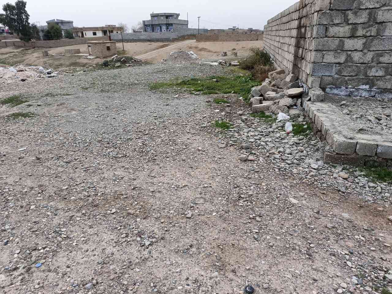 السلام عليكم
ارض تجاري للبيع في قرية شكرا عالشارع العام طول 18 عرض 18 الاتصال على الرقم ‏‪+9647721584721‬‏
