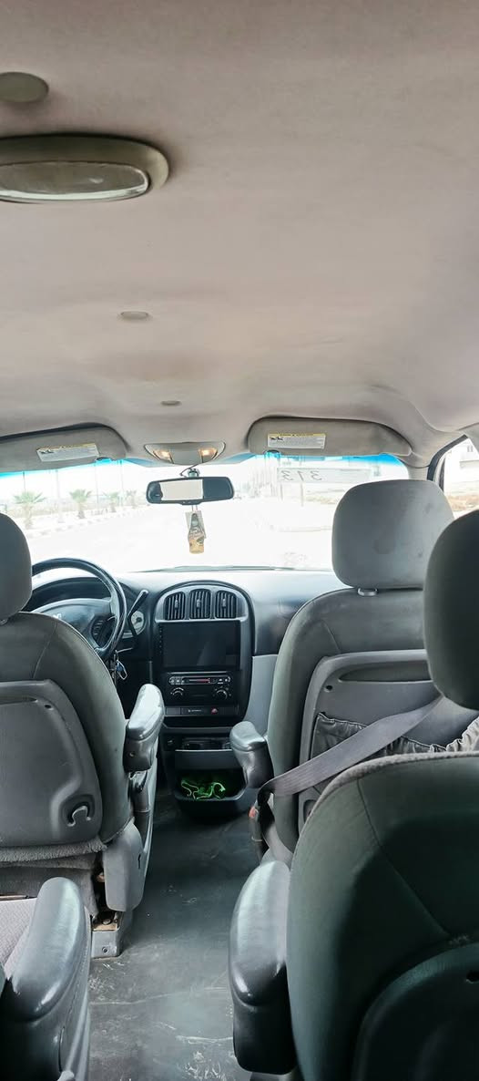 دوج كرفان2007 مواصفات سياحية بدون قطرة صبغ سيارة اي خلل او نقص مابيها سيارة مشروع وطني سعرها 95وبيها مجال
رقم المبايل: ***********
