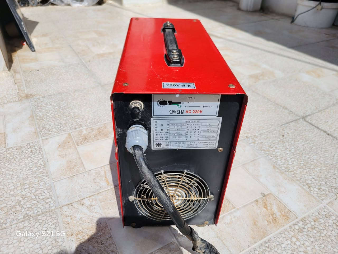 مكينة لحيم ماركة smatoالكورية مصدرللشركات العالمية 300A DC وARC مستعملة بس نظافة فوول الكترونية المواصفات موضح بالصورة الاتصال واتسب***********
