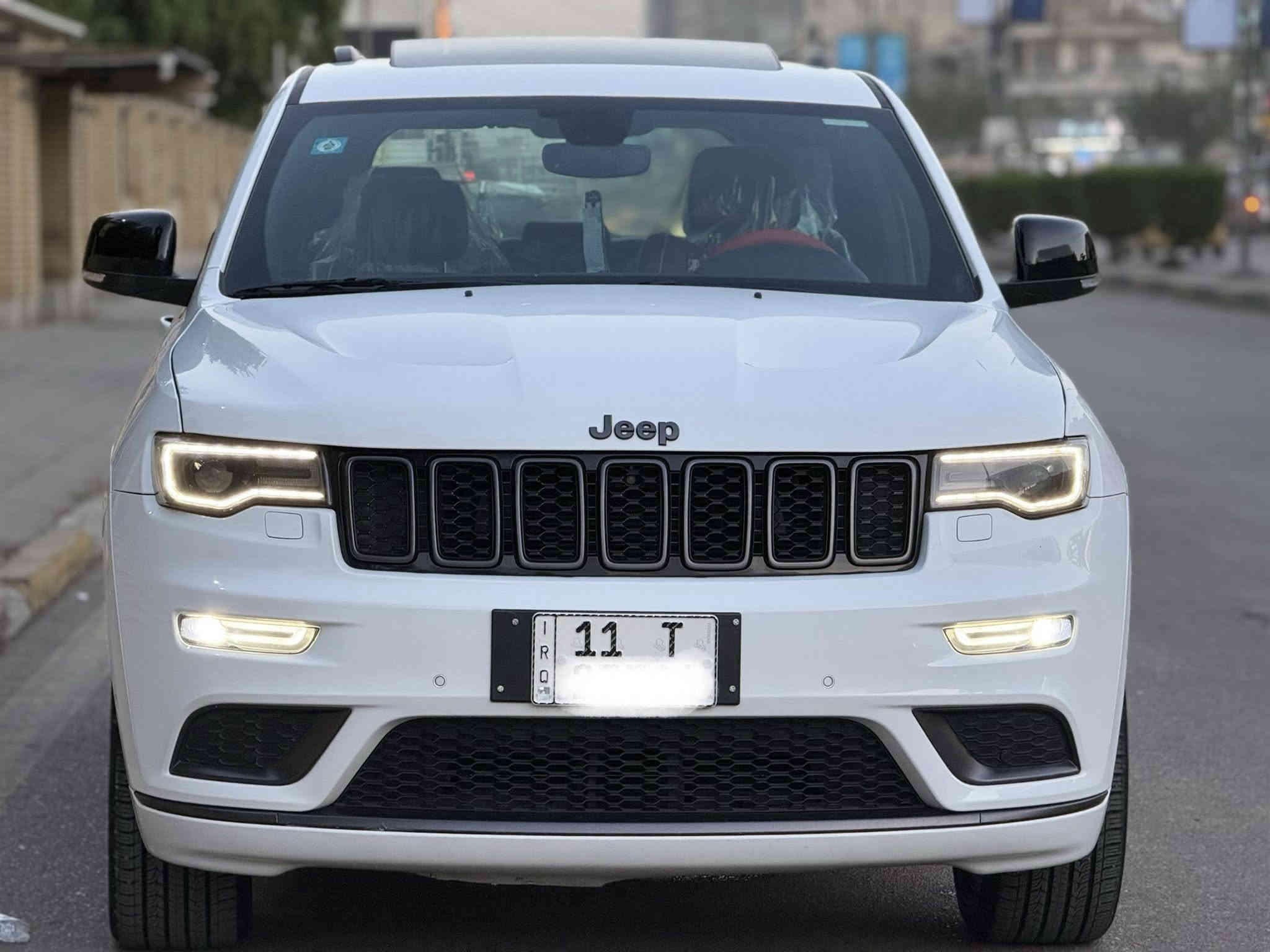 السلام عليكم 

جيب خليجي S وكاله هارلم ( اخت الزيرو ) فول 1/1 

السياره كفاله من الضربه والصبغ والبارد ومن كلشي حته البلاستك كفاله 

ماشيه 53 الف عدتهه كتلوكاتهه سبيرهه منازل حته الارضايات مامفتوحه 

كشنات جلد 

قماره بنرامه 

داخل احمر 

دبل كشن كهرباء 
كشن ذاكره مميوري 

شاشه جبيره 

بصمه تشغيل 

الباب الخلفي كهرباء 

فول تحكم استيرن 

شفتات كير بل استيرن 

مرايه اوتدم 

لايت زنون بلادي 

لايت لد 

زراك لايت 

حساس امامي خلفي 

قطعتين تبريد 

محرك 6 سلندر 3600

فورويل دفع رباعي 4x4

السياره بشرط كير محرك صدر كلهه بعدهه بوضع الشركه 

رقم بغداد دولي بسمي هزه وسنويه جديده 

مكان السياره بغداد 

رقمي ***********
