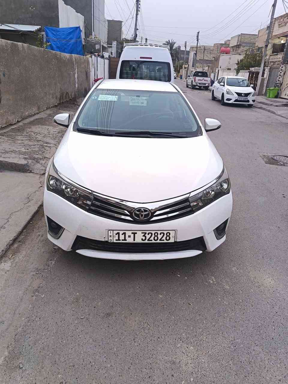 كورلا خليجي موديل ١٥ سياره جهازه من كل شي سعر ١٤٨ وبيها مجال بسيط العنوان بغداد الكرخ رقم الهاتف ***********
