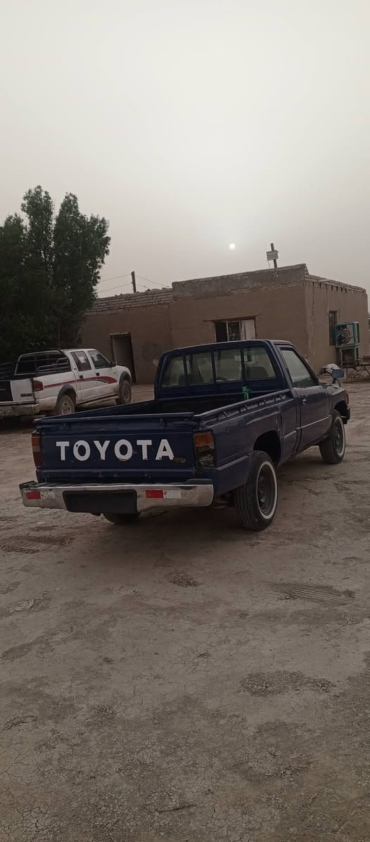 سلام عليكم بيكم تيوتا للبيع موديل85 داخله هزه قبل 10 ايام رقم بغداد دولي بسمي مكينه وكير وشاصي واكسل وحداديه كفاله مصبوغه للجماليه ترايها يخبل تخم تاير باتري سلف. دينمه. جاهزات بلكامل كهربائيات شغاله سياره جاهزه. للاخير مكاني بابل جبله وسعرها ب35 ورقه وبيها مجال حگ جيتك ***********
