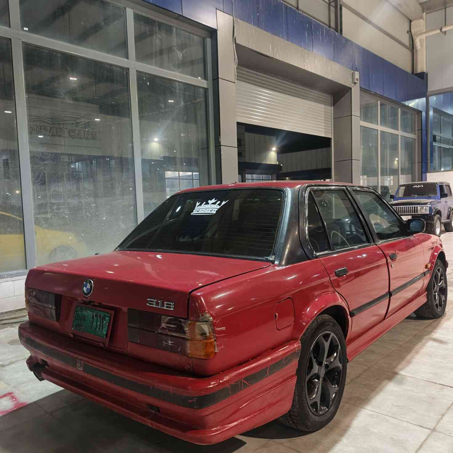 سلام عليكم 
بيم زعره موديل ١٩٨٩ 
حجم ٣٢٠ مكينه ٦ پستن گير مكينه شرت 
سنگو پشت كةپس بةس دةنگي(أكسني) يي تيدا
شرتي تحويل رقم الماني 
سعر ٢٦ پيچةك مجال 
رقم تليفون ***********
