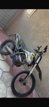 اكس موتس • مكينة ٣٠٠ • مرقمة