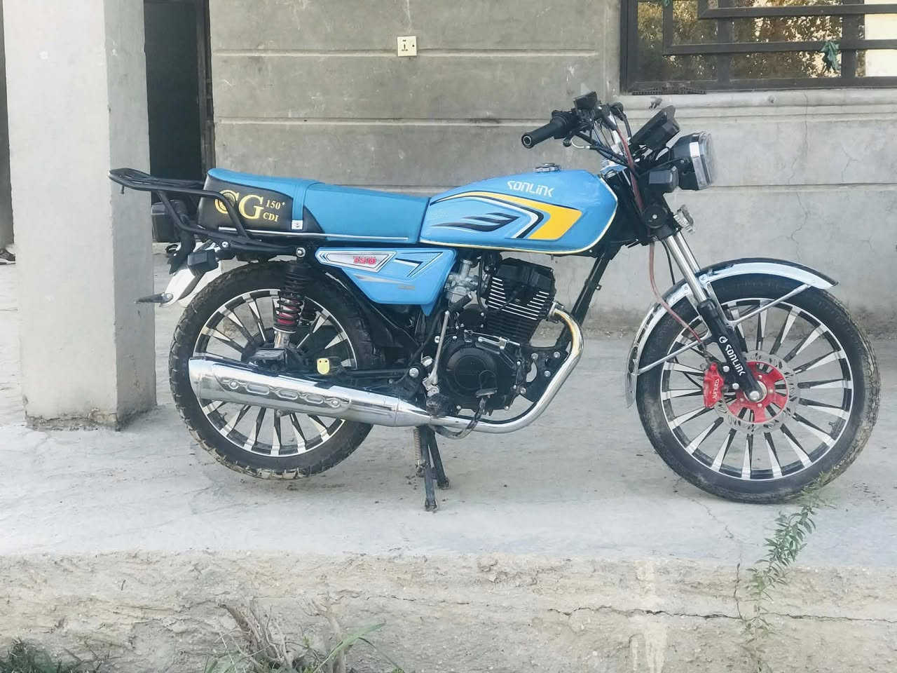 سيفان سونك اوراق اصليه مكفوله. دراجه كل نقص مابيها موديل 25 مكاني بابل سكندريه السعر 650وبيها مجال بسيط ***********
