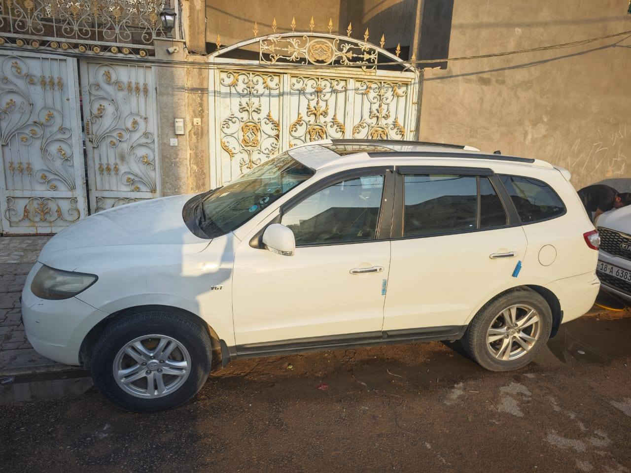 سلام عليكم من رخصه الدمن المحترم سياره سنتافي مديل 2008كاز جديده جاهزه متوئمه وحصه كاز وين ماكان سعر 55 وبيهه مجال للستفسار اتصال ***********
