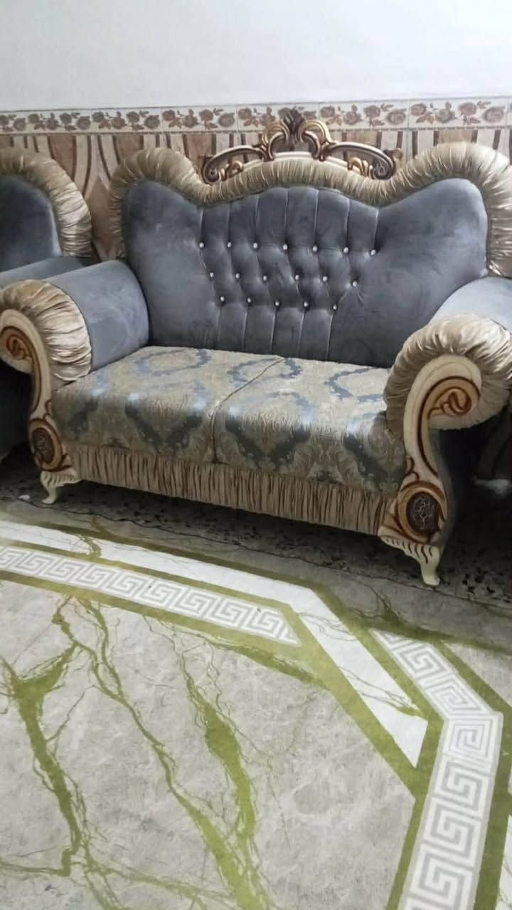 السلام عليكم شباب تخمين ملكي جديدات السعر مليون و١٠٠ ولشراي بي خير ويدلل متواجد ***********
