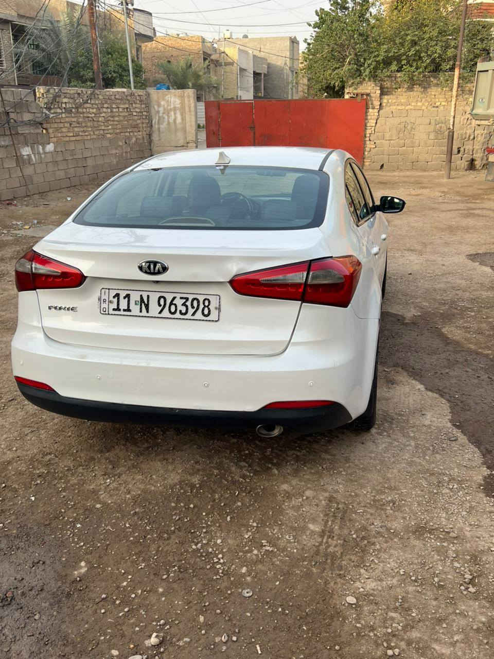 السلام عليكم سياره فورتي موديل 2015 سيارة مكينه كير تخم تاير خير من الله جاهزة 
وارد امريكي حادثه جاملق خلفي 
سياره بسمي ثاني يوم تحويل 
 السعر 115ورقه وبيها مجال 

***********
