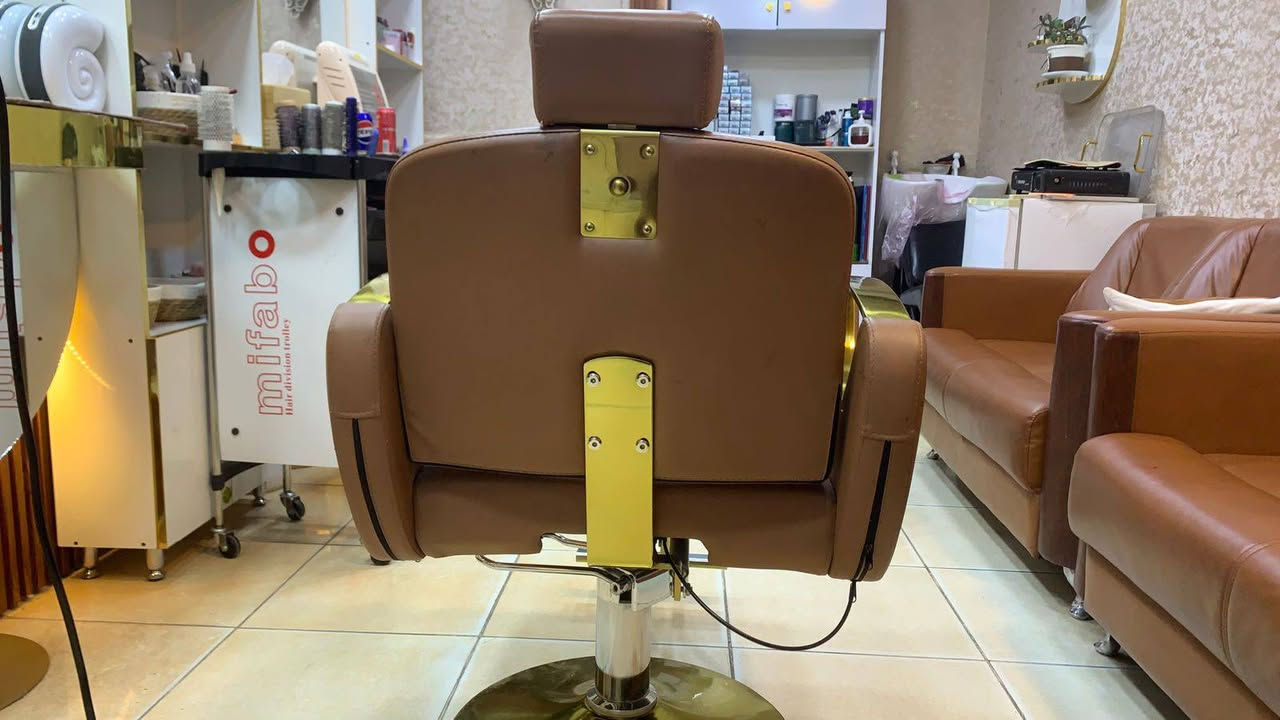 كراسي جدد اخذتهم قبل 5اشهر ولوكر هم مكاني المنصور


**إذا كنت صاحب هذا الإعلان وتريد حذفه لأي سبب، رجاءا أرسل رسالة إلى الدعم الفني**