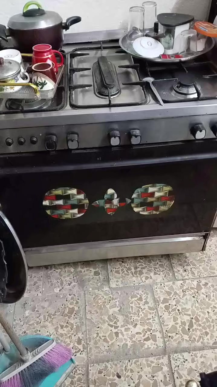 السلام عليكم
طباخ عشتار نظيف وكله شغال حته الفرن ب٥٠ الف
زوالي اثنين قياس ٤*٦
                         ٤*٥
سعر الوحده ٢٠ الف
المكان الطوبجي
***********
