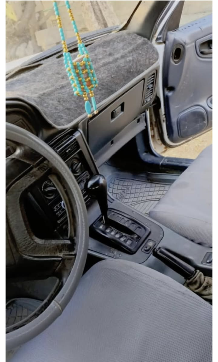 السلام عليكم سيارة برنس فراشة اللبيع 
صدر كير محرك مكفول كشر ودواخل نظيف خير وبركة 
رقم بغداد انگليزي  تحويل مباشر المكان ديالى كنعان ***********
