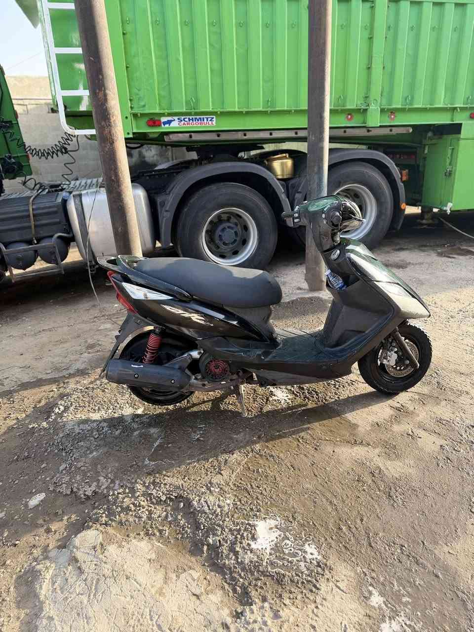 السلام عليكم دراجه ثعلب البيع مكفوله مكينه ناعمه سعر ٦٥٠ وبيهة مجال الطيبين مكان مدينه الصدر رقم هاتف ***********واني بل خدمه
