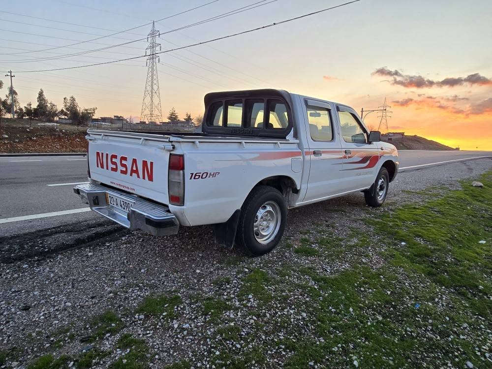 نیسان مۆدیل ۲۰۰٦ سەنەوی تازەیە تاوەکو۲۰۳۰ بێ سبوغ بێ دەعمولێدران سەیارەکە لەسەردەقی شەریکەمایە 
سعری۱۱٥
ژم۰۷٥۱٤۰٤۰٤٥۳
‌ژم۰۷۷۰۳۰۹۱۰۱۰
شوێن کۆیە أربيل, العراق
