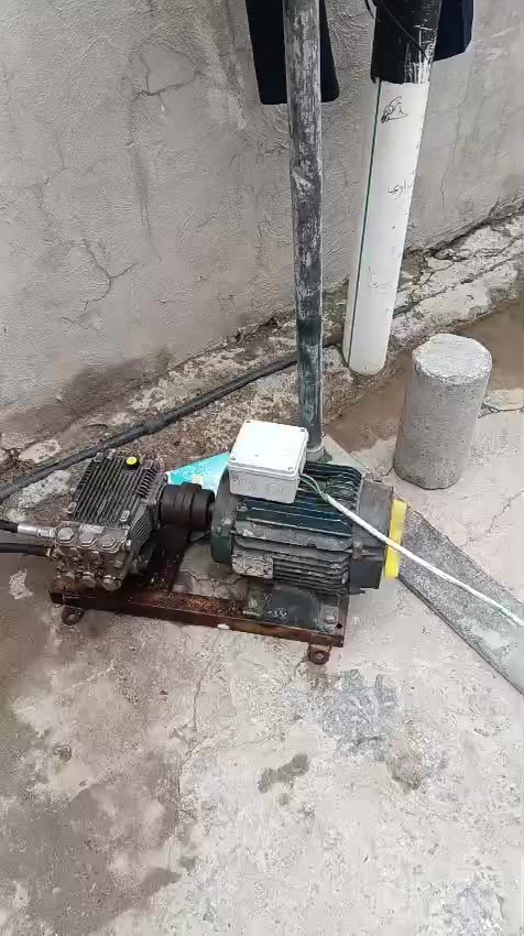مضخه غسيل سيارات 200بار جديده يطاليه ‭***********
