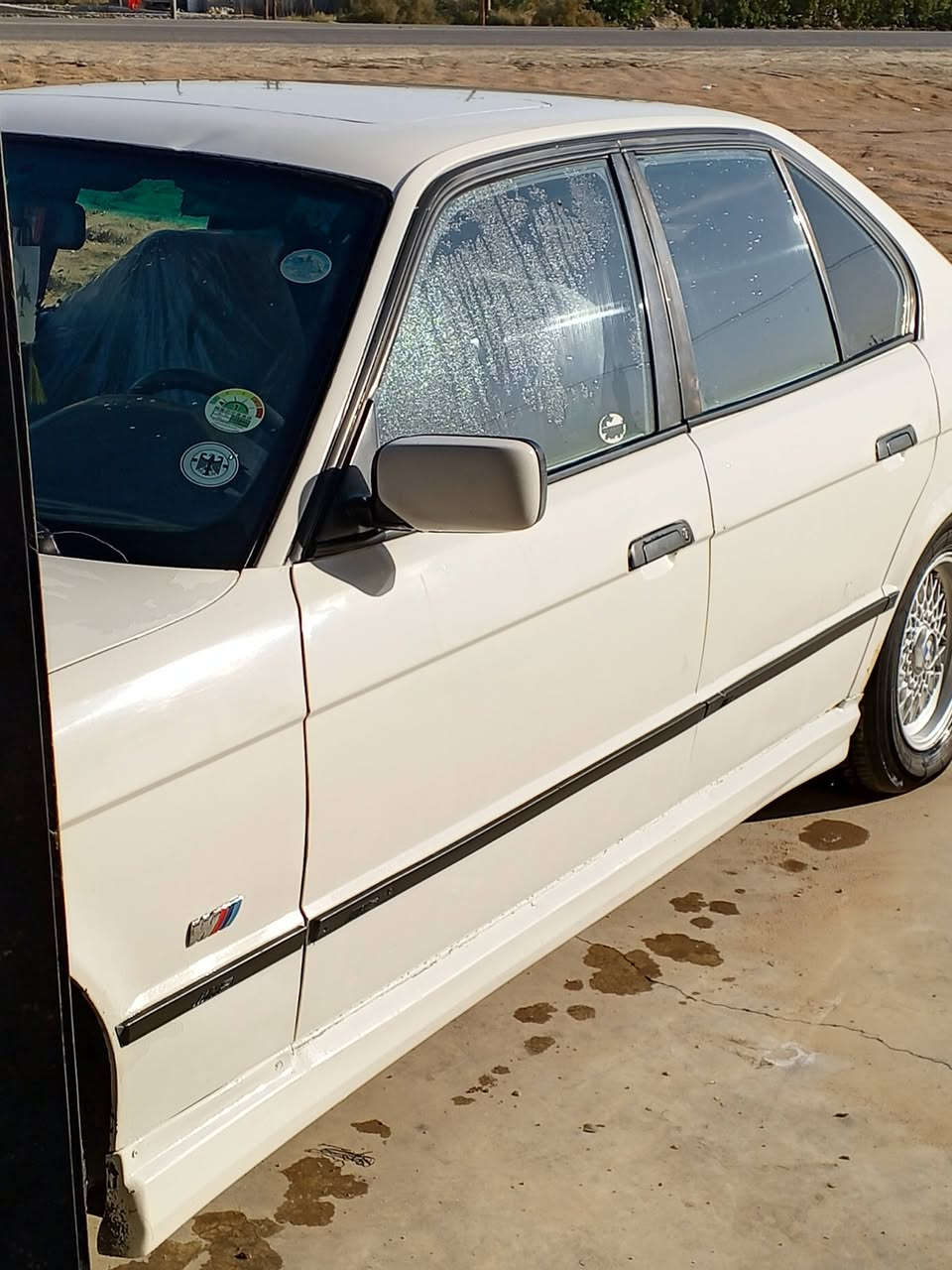 سلام عليكم
بي ام 525مسكر تك فانوس
گير محرك شرط 
بسمي تحويل مباشر
سعر 53 مجال حگ جيه
باقي تفاصيل اتصل (***********)
مكاني حالين بغداد (الحسينيه)
