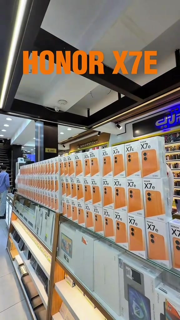 ⁨	متوفر الآن للبيع المباشر 🔥 📱 HONOR X7e قوة تتحمل يومك… وتصميم يليق بيك 😍 🔋 بطارية ضخمة 7500mAh⚡ شحن سريع 45W📸 كاميرا رئيسية 50MP📱 شاشة 6.61 إنچ بتحديث 120Hz💧 مقاوم للماء والغبار بمعيار IP64 💾 الأسعار:✅ 6GB + 128GB — 246,000 د.ع✅ 6GB + 256GB — 277,000 د.ع ⭐ متوفر الآن داخل مركز تي موبايل⭐ بضمان الوكالة الرسمي⭐ أجهزة أصلية 100% 📍 المنصور – 14 رمضان – قرب مطعم الساعة 📞 للاستفسار:المبيعات: ***********التقسيط: ***********الصيانة: *********** 🚚 توصيل سريع وآمن لجميع المحافظات⁩
