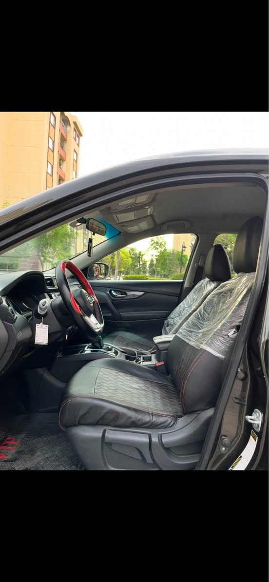 Nissan Rogue 2017 s 
نيسان روج ٢٠١٧ مواصفات s
تحكمات ستيرن شاشة كاميراو تيريد مركزى 
٤ پارچه صبوغه (صقف و صندوخىتوزيك كالبووته )
گير و مكينه به شه رته( ارباكى سوكان شان سيسته مه )
119 هزار مايلا رويشتيه  رقمى نويه 
دهوك  *********** دهوك, العراق
