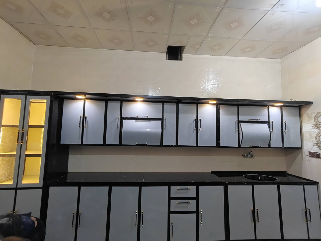 معمل القمة للألمنيوم التركي
نقدم لكم أحدث الديكورات العصرية للمطابخ، والمحجلات، والكاونترات التركية بجودة عالية وتصاميم مميزة.
للتواصل والاستفسار: ***********
العنوان: الشرقاط - الساحل الأيسر - سديرة السفلى
