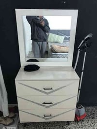 غرفت نوم 🛌 نفرين 5 قطع درجت النضافة 89 و السرير يحتوي على مخزن السعر 4...