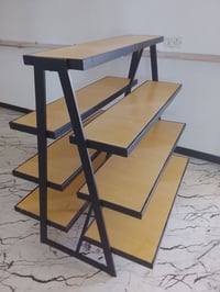 رف هرمي • رفوف تعليك • جديد