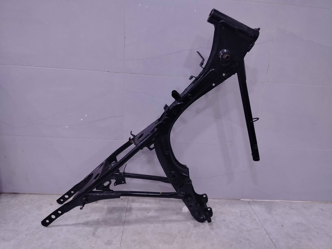 شاصي بدون نامه شلامجه السعر 100وبي مجال شويه التواصل ***********
