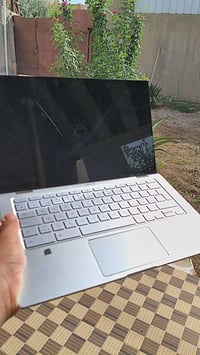 لابتوب ازيز • رام 8G • شاشة لمس