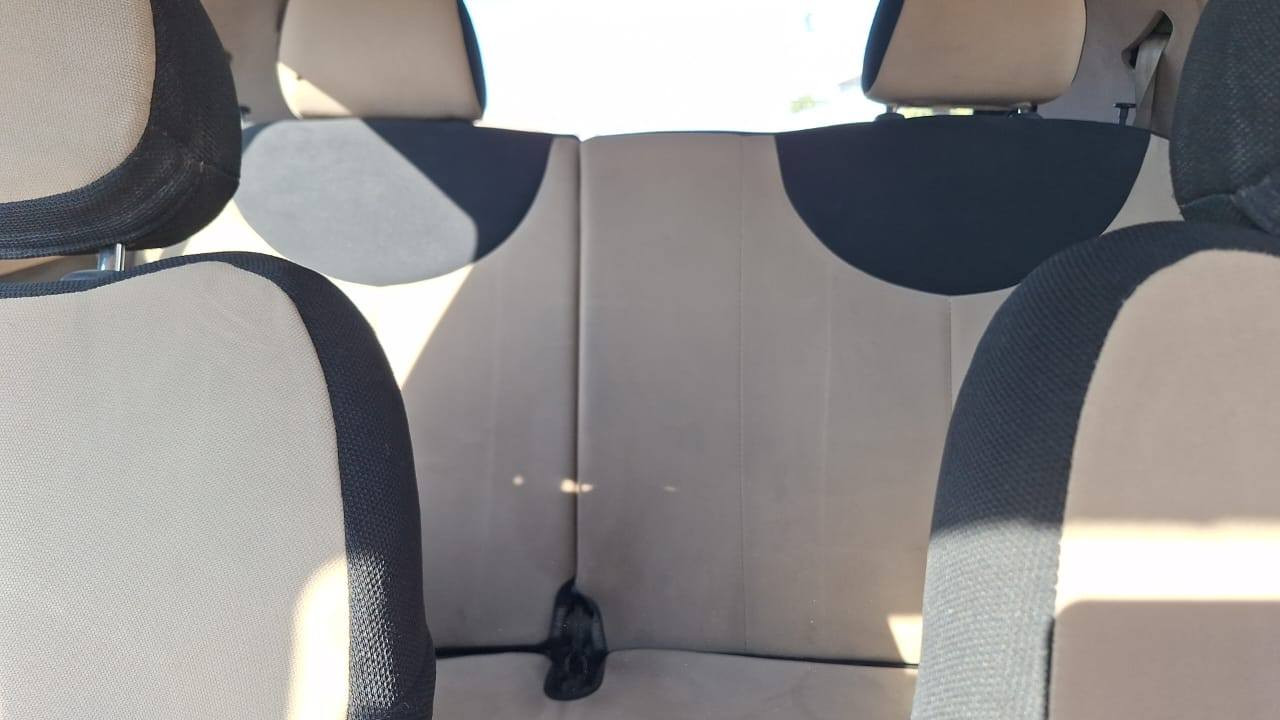 السلام عليكم باندا للبيع ٢٠١٣ المكان بغداد السعر ٤٠ وبيها مجال ***********
