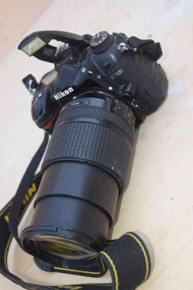 إذا مو شراي لا تراسل 
السلام عليكم ورحمه الله وبركاته 
كامرة للبيع مستخدمه الشتر 98k
نيكون 7000 عدسة الاصلية

❗فقط باب الرام مكسور❗

ملحقات ( بطارية + شاحنه + حزام كتف )

السعر 300💸

❌لا يوجد توصيل❌ إذا مو شراي لا تراسل 
عنواني البصرة خمسميل
رقمي ***********
