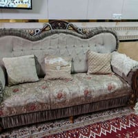 تخم • ٨ مقاعد • بغداد الحريه