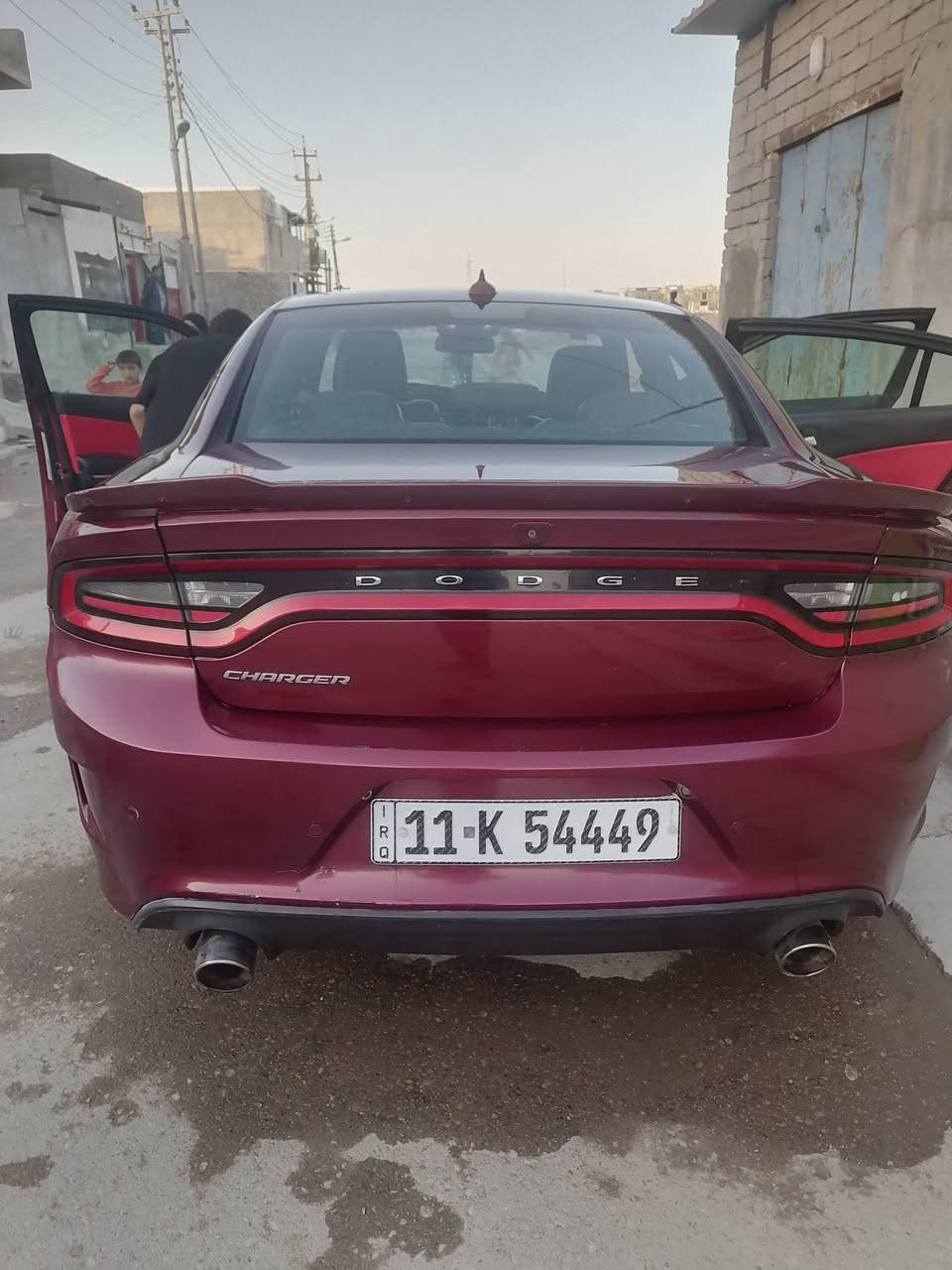 سلام عليكم جارجر جيتي موديل 18اصل رقمها بغداد سنويه جديده
رقمها مميز مكينه 3600 جديده  كير اكسل جدد 
تخم تاير ويل 20 اصلي موصفات جيتي معروفه 
بيها جاملغ وبنيد مبدلات وشوي من الباب صبغ كد شبر توحيد لون 
الباقي كفاله من صبغ مكانها البصره قضاء القرنه 
رايدها ب١٧٥ وبيها مجال حك جيه 
***********
