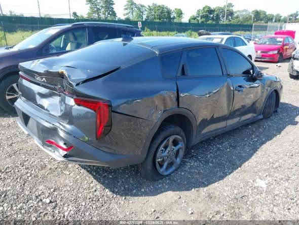 السعر : 105$ مصلح واصل ميناء
كي فور موديل 2025

٭ الحادث موضح بالصور

اتصال او واتساب :

 • احمد الطاهر    ***********
                  wa.me/9647809419963     الواتساب

٭ كروب واتساب نشر السيارات
https://chat.whatsapp.com/KwBNbiK6JnI5O7CHHZGJAa?mode=wwt
