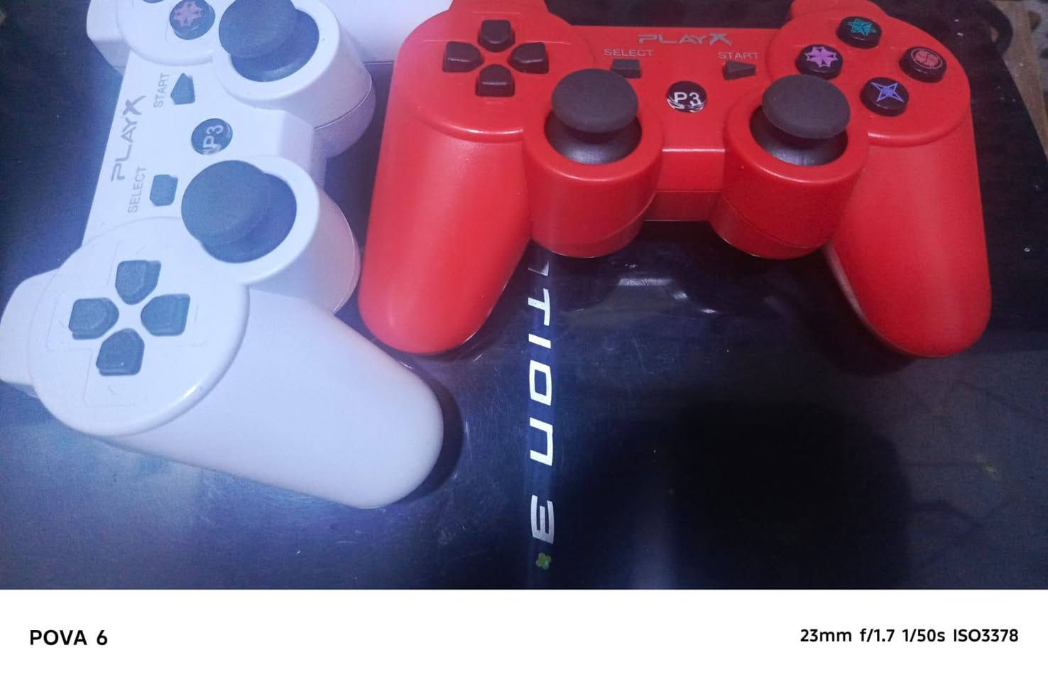 🎮 للبيع بلايستيشن 3 (PS3) بحالة جيدة مهكر
✔️ تحديث النظام: 4.92
✔️ سعة التخزين: 74GB
✔️ يشتغل تمام بدون مشاكل
✔️ مخزون بيه ألعاب وجاهز للعب
وياه جوستكات عدد 2 

السعر 130 وبيه مجال 👍
للتواصل خاص.‏‪***********‬‏
