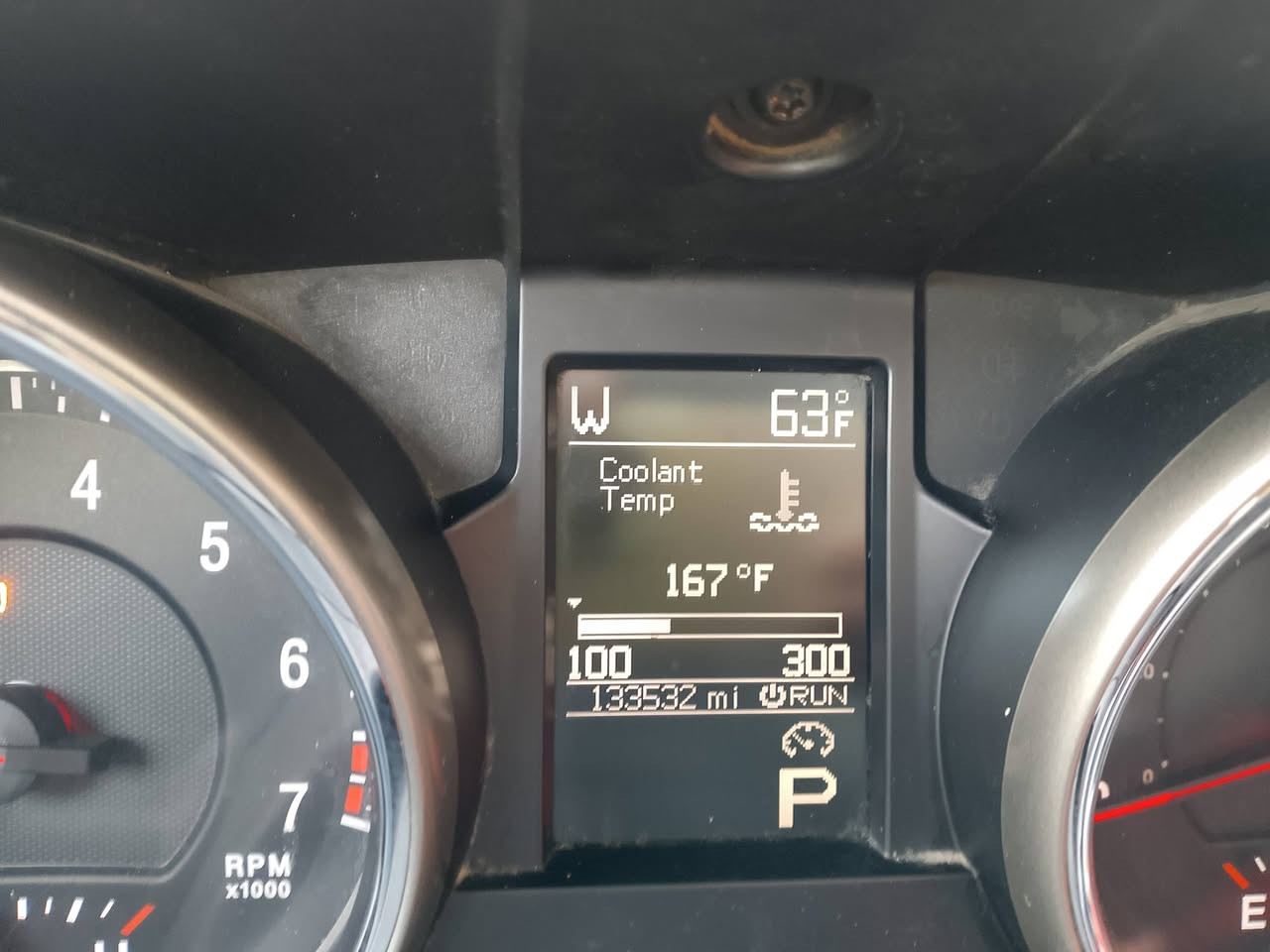 السلام عليكم جيب لاريدو مديل2012 لمتد فول مواصفات
مكينه 6سلندرمكفوله من الصرف والنضوح 
كير صدر خلفي امامي كهربائيات كفاله 
بنوراما 
بصمه ابواب
بصمه تشغيل
هيترات بالكشن
كامره خلفيه
حساسات خلفيه
كشنات كهرباء
داخل اسود جلد
تشغيل عن بعد
شاشة اعطال
تحكم استيرن جهتين تخم تاير جديد بي ظمان ثلاث سنوات
السياره بيهه 4 قطع صبغ اثر شخوط بدون معجون 
السعر 155وبيهه مجال 
مكان بغداد/***********
