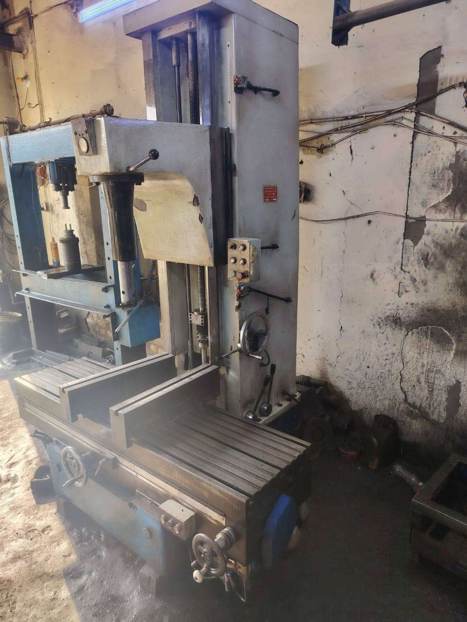 السلام عليكم
رايمر عمودي للبيع نظافه كما موضح بالصور مكاني بابل حي الصناعي للتواصل ،
***********
